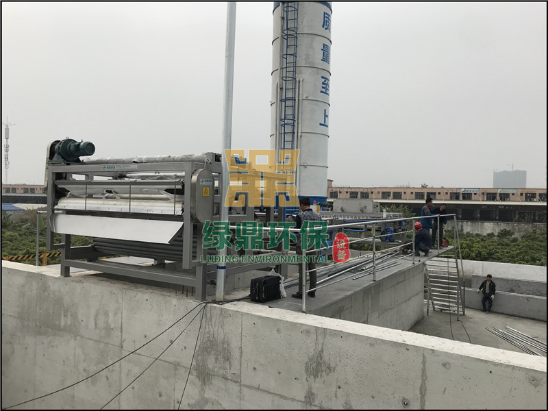 帶式壓濾機發往鉆孔灌注樁的廢漿及鉆渣處理工程 4